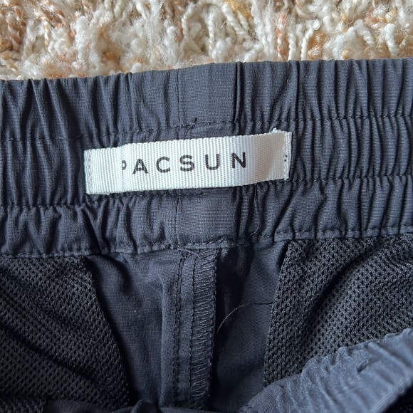 PacSun Men’s Black Eco Stretch Slim Cargo pants-Size L. - Picture 3 of 10
